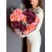Букет №226 из французских коралловых роз и сортовой хризантемы Bigoudi Purple