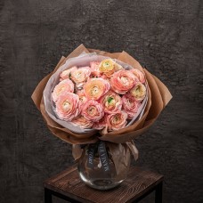 Букет №8 17 шт ранункулюсов Cloni Venere