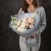 Букет №15 - маттиола White Regal, Гвоздика Brut, роза кустовая Bоmbastic, Ранункулюс Clooney Hanoi, фисташка