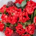 Букет №34 - Тюльпаны пионовидные Red Princess (Double Twist), Скиммия Red, эвкалипт Cineria