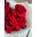 Букет №130 из красных вывернутых роз с бархатными лепестками 